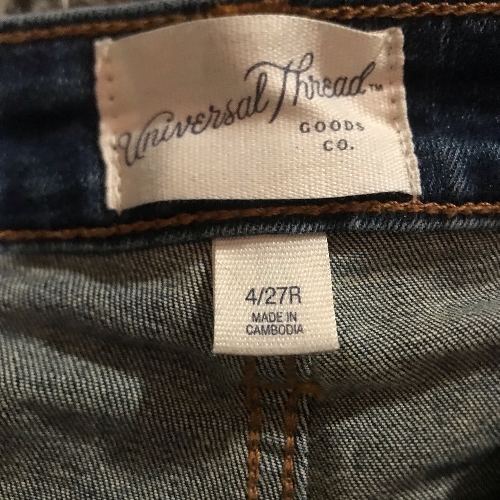 universal threads jeans - Picture 2 of 2